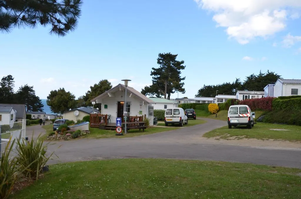 La Crique Hotel Saint-Cast-le-Guildo 3*,